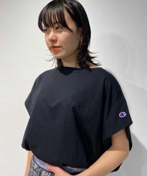 Champion(チャンピオン)の「(Champion)<ROSE BUD別注>Championチャンピオンカットソー(Tシャツ/カットソー・レディース・ブラック/ピンク/グリーン/ホワイト系その他・MEDIUM/SMALL)」の2枚目の写真