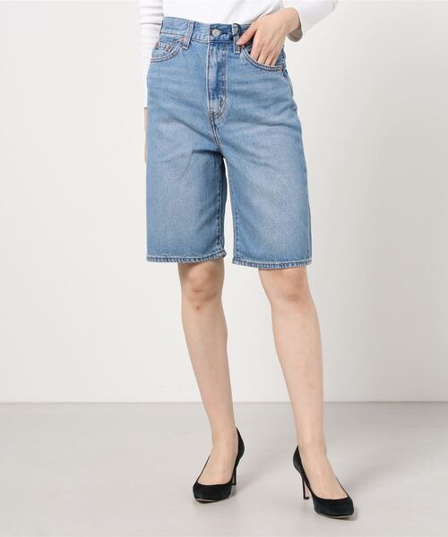 Levi's（リーバイス）の「HIGH LOOSE BERMUDA SHORT WHATEVER SHORT（デニムパンツ・レディース・インディゴブルー・23inch/24inch/25inch/26inch/27inch/28inch/29inch/30inch）」の13枚目の写真
