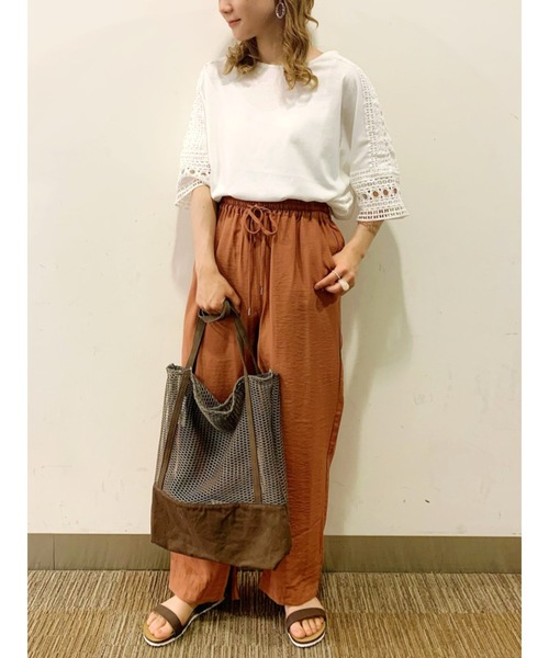 Samansa Mos2 blue（サマンサモスモスブルー）の「袖レースカットソー（Tシャツ/カットソー・レディース・グレー/オフホワイト/ブラック・ﾌﾘ-）」の6枚目の写真