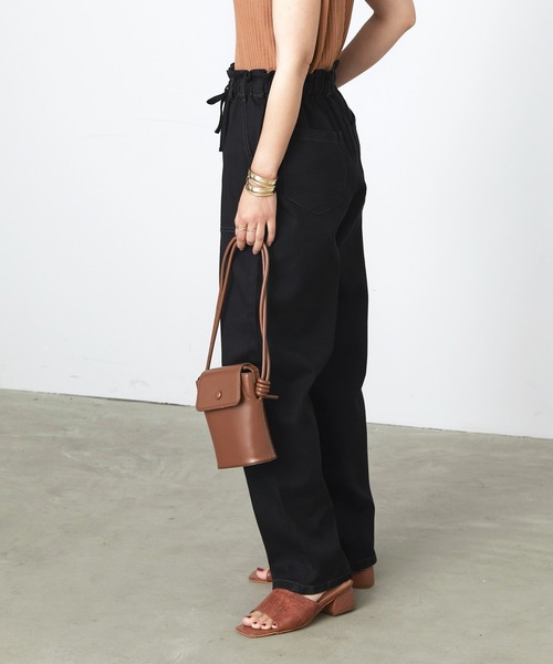 BONLECILL（ボンルシール）の「バルーンシルエット コットンツイル ベイカーイージーパンツ（デニムパンツ・レディース・ブラウン/ネイビー/オリーブ/オフホワイト/ブルー/ホワイト/ダークベージュ/ブラック・FREE）」の12枚目の写真