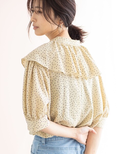 THE SHOP TK (ザ ショップ ティーケー )の「◆ランダムドット襟フリルブラウス(シャツ/ブラウス・レディース・ブラック系/ベージュ系・12/13)」の1枚目の写真