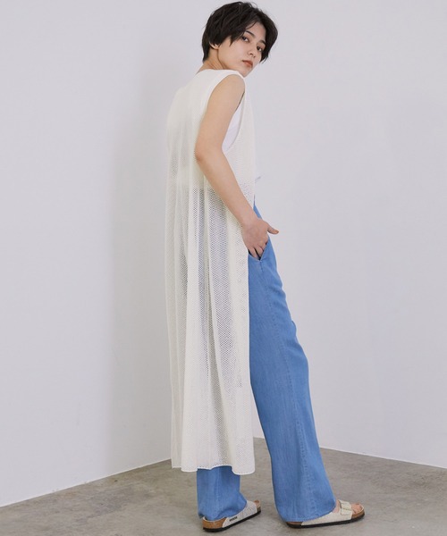 MADEMOISELLE ROPE'（マドモアゼル ロペ）の「【手洗い可】【前後2WAY】メッシュロングジレ（ベスト・レディース・ベージュ/オフホワイト・38）」の3枚目の写真