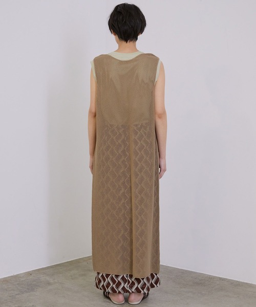 MADEMOISELLE ROPE'（マドモアゼル ロペ）の「【手洗い可】【前後2WAY】メッシュロングジレ（ベスト・レディース・ベージュ/オフホワイト・38）」の7枚目の写真