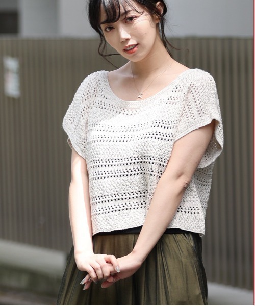 ARCANUM DESIGN（アルカナムデザイン）の「ARL 5G KNIT フレンチスリーブニット×キャミソール（ニット/セーター・レディース・ブラック/グレー/モカ/ベージュ・FREE）」の3枚目の写真