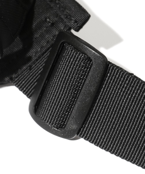 NIXON（ニクソン）の「NIXON/ニクソン Trestles Hip Pack ミニショルダーサコッシュ コンパクトウエストバッグ（ボディバッグ/ウエストポーチ・メンズ・ブラック・FREE）」の8枚目の写真