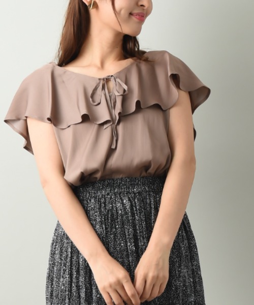 INTERPLANET（インタープラネット）の「アンティークサテンフリルブラウス（シャツ/ブラウス・レディース・ブラウン/オフホワイト/オレンジ・FREE）」の8枚目の写真