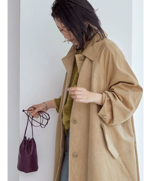 Ungrid（アングリッド）の「フェイクレザー巾着バッグ（ハンドバッグ・レディース・ブラック/オフホワイト/パープル・FREE）」の7枚目の写真