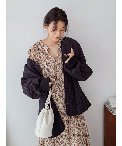 Ungrid（アングリッド）の「フェイクレザー巾着バッグ（ハンドバッグ・レディース・ブラック/オフホワイト/パープル・FREE）」の5枚目の写真