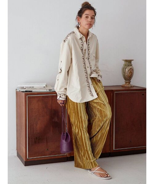 Ungrid（アングリッド）の「フェイクレザー巾着バッグ（ハンドバッグ・レディース・ブラック/オフホワイト/パープル・FREE）」の8枚目の写真