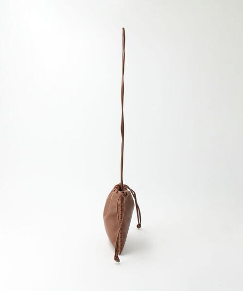 VASIC(ヴァジック)の「<VASIC>WELLS MINI MINI レザーバッグ Ψ¨ ∴(ショルダーバッグ・レディース・オフホワイト/ブラウン/ブラック・FREE)」の9枚目の写真