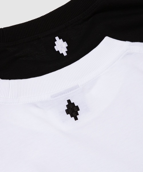 MARCELO BURLON(マルセロ・バーロン)の「ALL OVER FOLK OVER T-SHIRT(Tシャツ/カットソー・メンズ・ホワイト系その他/ブラック系その他・M/L/XL)」の5枚目の写真