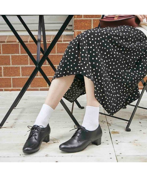 ing（イング）の「本革レースアップシューズ（スニーカー・レディース・ブラック/ダークブラウン・23cm/24cm/22.5cm/23.5cm/24.5cm）」の3枚目の写真