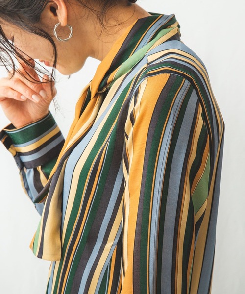 NARACAMICIE（ナラカミーチェ）の「変形ストライプボウタイブラウス（シャツ/ブラウス・レディース・ブルー・SMALL/LARGE/MEDIUM）」の5枚目の写真