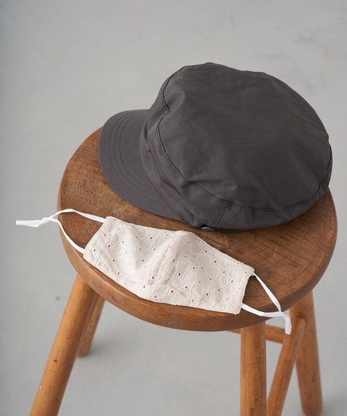 earth music&ecology（アースミュージックアンドエコロジー）の「マリンキャップマスクセット ＊（キャップ・レディース・チャコールグレー/ベージュ・FREE）」の2枚目の写真