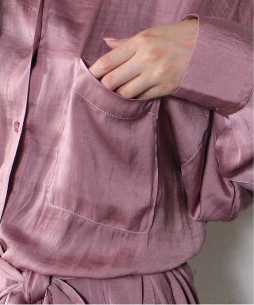 one way（ワンウェイ）の「【oneway】リボン付きビンテージサテンシャツ（シャツ/ブラウス・レディース・ホワイト/ライトグレー/パープル・FREE）」の8枚目の写真