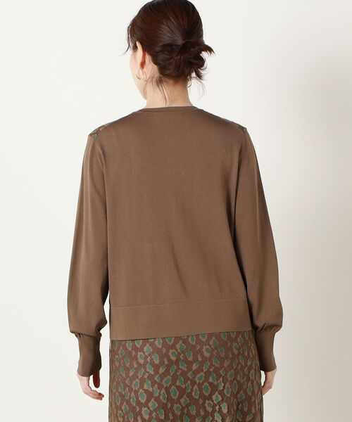 NOLLEY’S Sophi（ノーリーズソフィ）の「アニマルレース柄クルーネックカーディガン（カーディガン/ボレロ・レディース・ブラック/ブラウン・38/36）」の7枚目の写真