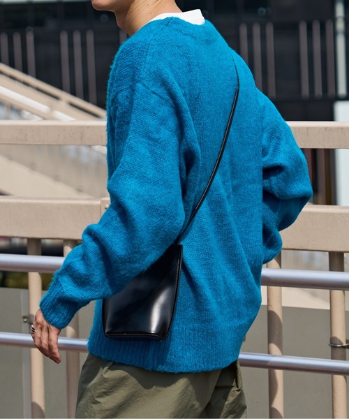 DISCOAT（ディスコート）の「【WEB限定/ユニセックス】モヘアライクシャギーカーディガン（カーディガン/ボレロ・レディース・チャコールグレー/ブラウン/レッド/ターコイズブルー/イエロー/グリーン/キャメル/グリーン系/ライム/ピンク/オレンジ/ブルー/ブラック/ベージュ/パープル・MEDIUM/LARGE）」の21枚目の写真