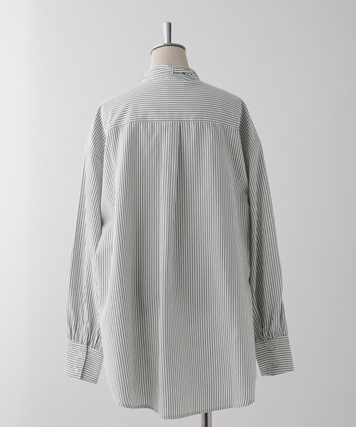 one after another NICE CLAUP（ワンアフターアナザーナイスクラップ）の「1枚で主役級の存在感。2Wayボウタイルーズシルエットシャツ（シャツ/ブラウス・レディース・グレー/オフホワイト/ベージュ系その他/ストライプ・FREE）」の10枚目の写真
