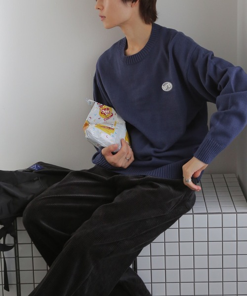 TUTTU（トゥトゥ）の「ルーズシルエット シリコンワッペン ニット プルオーバー（ニット/セーター・メンズ・ダークグリーン/ブラウン/ダークブルー・M/L）」の3枚目の写真