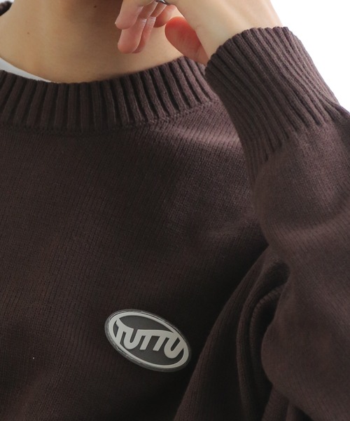 TUTTU（トゥトゥ）の「ルーズシルエット シリコンワッペン ニット プルオーバー（ニット/セーター・メンズ・ダークグリーン/ブラウン/ダークブルー・M/L）」の5枚目の写真