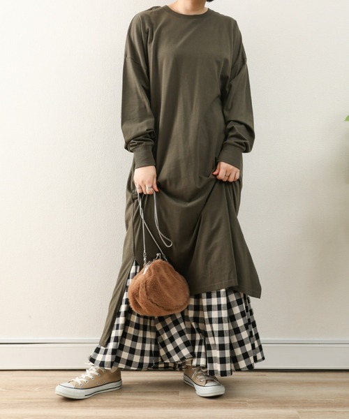sakishimatokyo(サキシマトーキョー)の「【ZOZO限定】サキシマamp「カットロングワンピース」(ワンピース・レディース・アイボリー/ブラック/グレー/ベージュ/ライトベージュ/カーキ/ライトブルー/ブルーグリーン・FREE)」の6枚目の写真