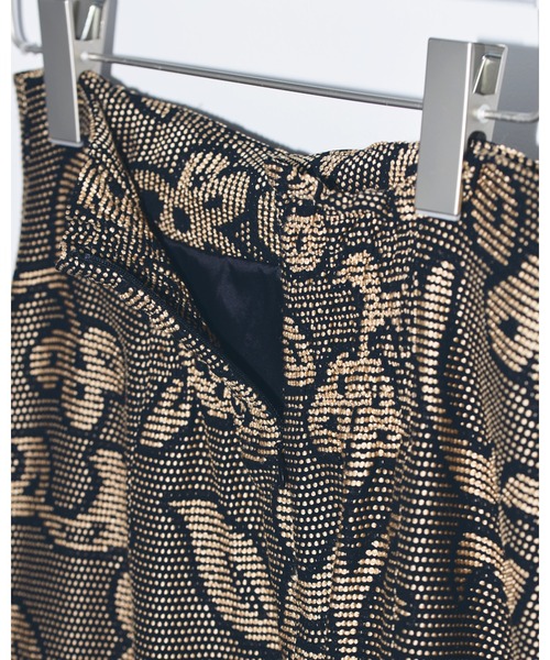 TODAYFUL(トゥデイフル)の「ジャガードリーフペンシルスカート(スカート・レディース・ブラック・36inch/38inch)」の17枚目の写真