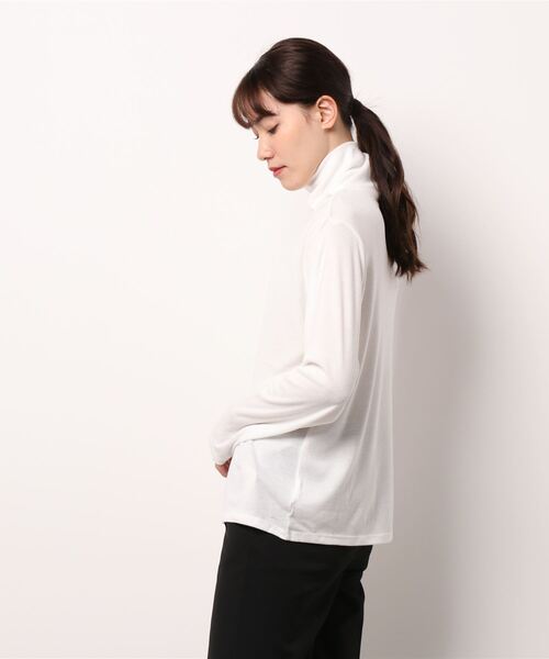 Lugnoncure（ルノンキュール）の「タートルトップス（Tシャツ/カットソー・レディース・チャコール/オフホワイト/ブルー・ﾌﾘ-）」の4枚目の写真