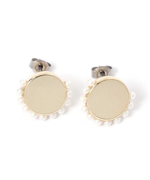 GLOBAL WORK（グローバルワーク）の「イニシャルピアス/260118（ピアス（両耳用）・レディース・ゴールド/イエロー/ライトイエロー/ゴールド系その他/イエロー系その他3/イエロー系その他4・FREE）」の2枚目の写真