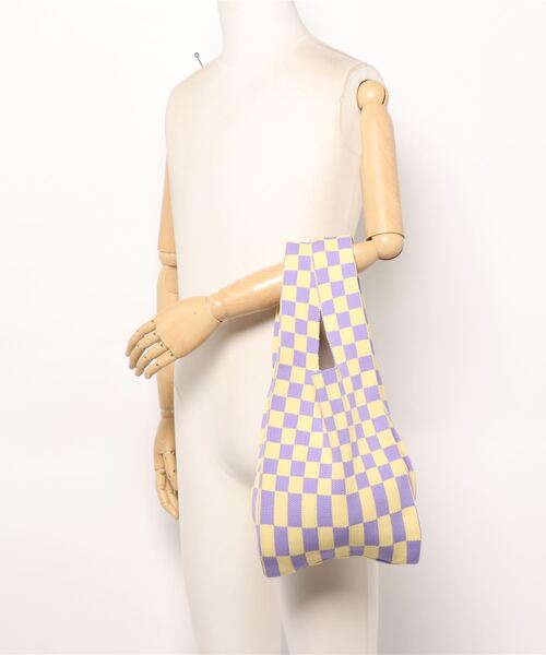 ottilie(オティーリエ)の「チェッカー柄ニットBAG(ハンドバッグ・レディース・ブラック/パープル・FREE)」の5枚目の写真