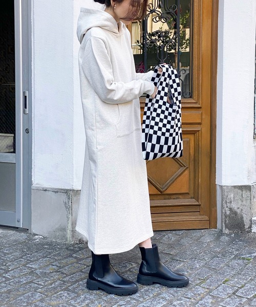 ottilie(オティーリエ)の「チェッカー柄ニットBAG(ハンドバッグ・レディース・ブラック/パープル・FREE)」の15枚目の写真