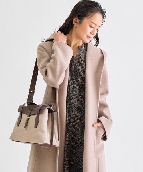 ANAYI（アナイ）の「【雑誌掲載】フラップコンビショルダー バッグ（トートバッグ・レディース・ブラウン/オフホワイト・FREE）」の11枚目の写真