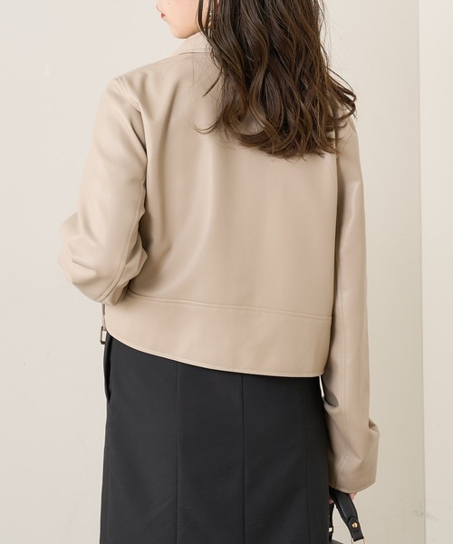 Chico(チコ)の「ショート丈デザインライダースジャケット(ライダースジャケット・レディース・ブラック/ブラック系その他/ライトベージュ・FREE)」の11枚目の写真