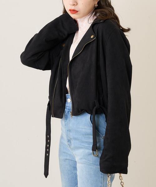 Chico(チコ)の「ショート丈デザインライダースジャケット(ライダースジャケット・レディース・ブラック/ブラック系その他/ライトベージュ・FREE)」の16枚目の写真