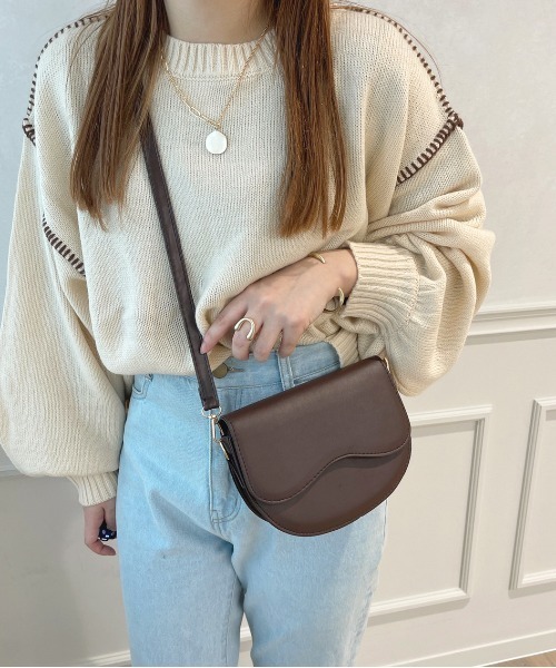 apres jour(アプレジュール)の「【apres jour×ARIAZ】ベーシックショルダーバッグ(ショルダーバッグ・レディース・ブラック/ダークブラウン・FREE)」の4枚目の写真