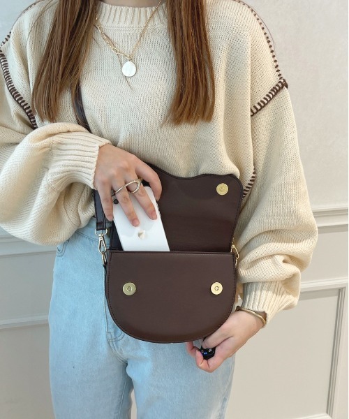 apres jour(アプレジュール)の「【apres jour×ARIAZ】ベーシックショルダーバッグ(ショルダーバッグ・レディース・ブラック/ダークブラウン・FREE)」の5枚目の写真