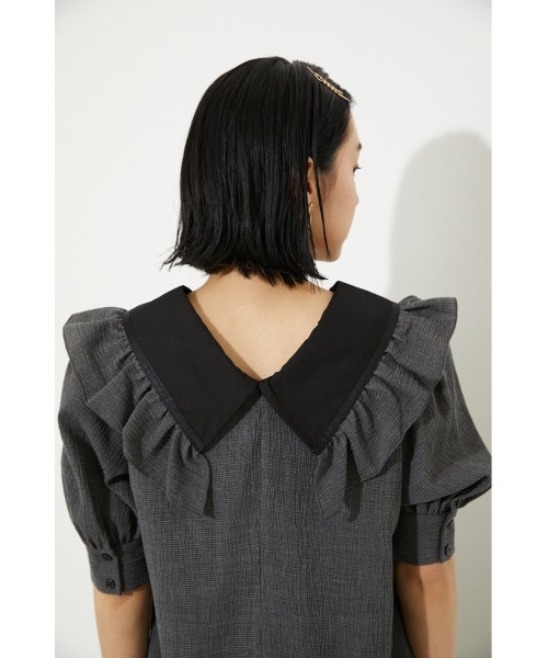 rienda(リエンダ)の「ビッグカラーVネックブラウス(シャツ/ブラウス・レディース・ホワイト/ブラック/グレー・FREE)」の16枚目の写真