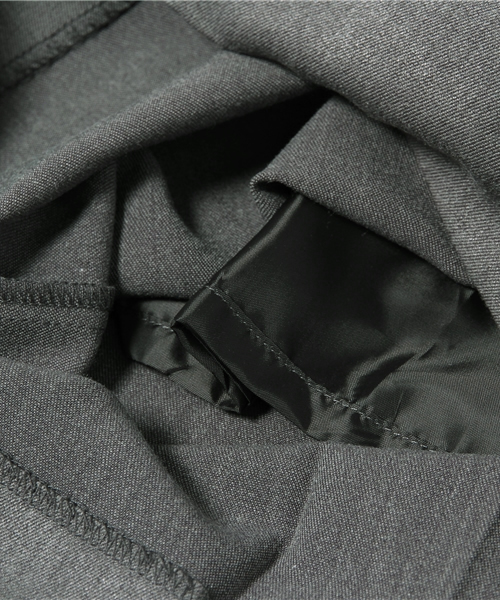 CIAOPANIC（チャオパニック）の「【Ciaopanic】ミモレ丈タックキュロットパンツ（その他パンツ・レディース・ライトグレー/グレー/ブラック・FREE）」の12枚目の写真