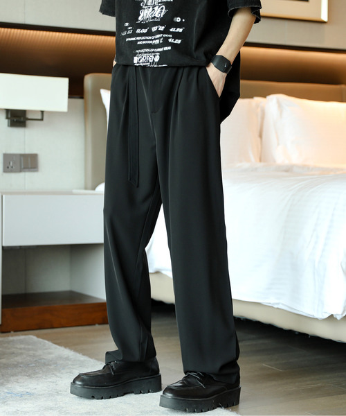 neos（ネオス）の「【neos -addictive design-】ルーズシルエット ウエストベルト付 テーパード スラックス パンツ（スラックス・メンズ・ブラック/ベージュ/ブルー/スモークグレー・MEDIUM/LARGE）」の2枚目の写真