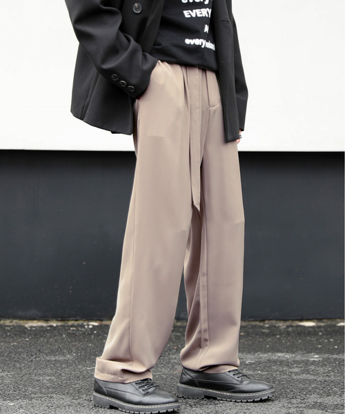 neos（ネオス）の「【neos -addictive design-】ルーズシルエット ウエストベルト付 テーパード スラックス パンツ（スラックス・メンズ・ブラック/ベージュ/ブルー/スモークグレー・MEDIUM/LARGE）」の20枚目の写真