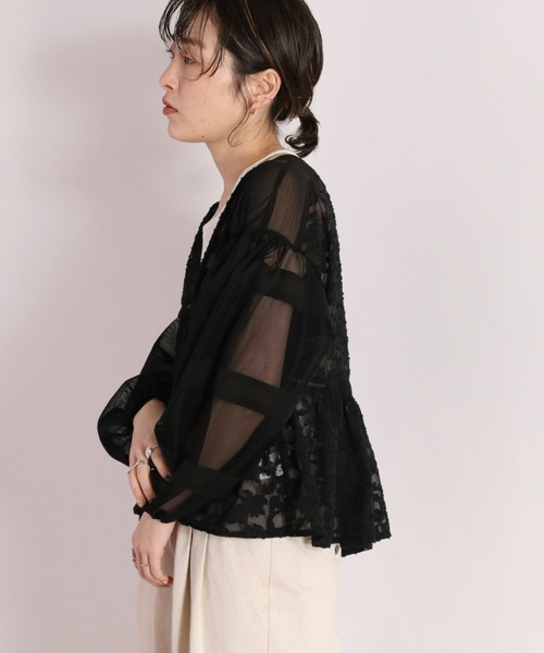 cepo（セポ）の「シアージャガード フレアブラウス（シャツ/ブラウス・レディース・ブラック/ベージュ/オフホワイト・M）」の7枚目の写真