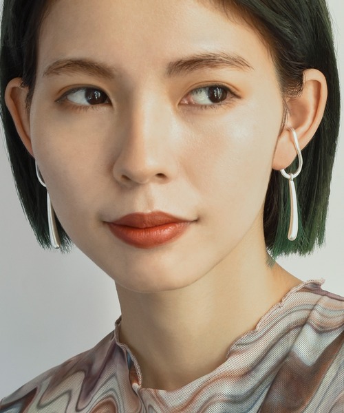 GOLDY（ゴールディ）の「スウィング スピーシーズ ニュアンス イヤーカフ（イヤーカフ・レディース・シルバー/ゴールド/シルバー系その他/ゴールド系その他・FREE）」の18枚目の写真