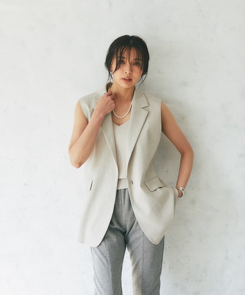 RIVE DROITE(リヴドロワ)の「リネンストレッチラペルジレ(ベスト・レディース・ベージュ・FREE)」の4枚目の写真