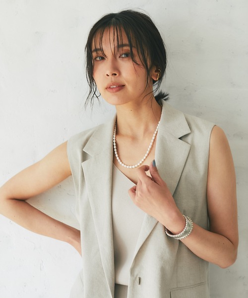 RIVE DROITE(リヴドロワ)の「リネンストレッチラペルジレ(ベスト・レディース・ベージュ・FREE)」の12枚目の写真