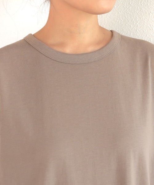 andme(アンドミー)の「コットン天竺フレンチスリーブTシャツワンピース(ワンピース・レディース・チャコールグレー/ブラック/オフホワイト/グリーン/グレイッシュベージュ/テラコッタ・M)」の12枚目の写真