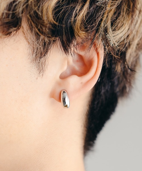 epnok(エプノック)の「ドロップイヤリング(イヤリング・メンズ・シルバー/ゴールド・FREE)」の2枚目の写真