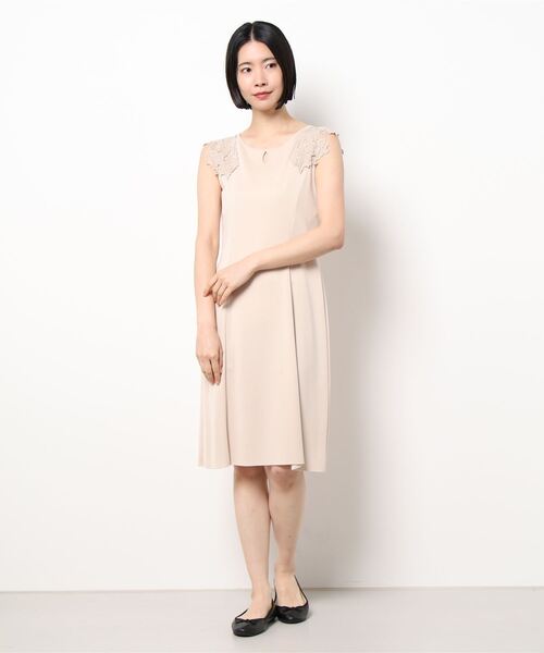 HANAE MORI ALMA EN ROSE（ハナエモリ アルマ・アン・ローズ）の