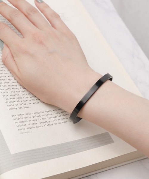 ARCHIVER（アーカイバ）の「【BK】【keep making going】メタルブレス（バングル/リストバンド・レディース・ブロンズ/マルチ/ゴールド/シルバー/ブラック・FREE）」の2枚目の写真