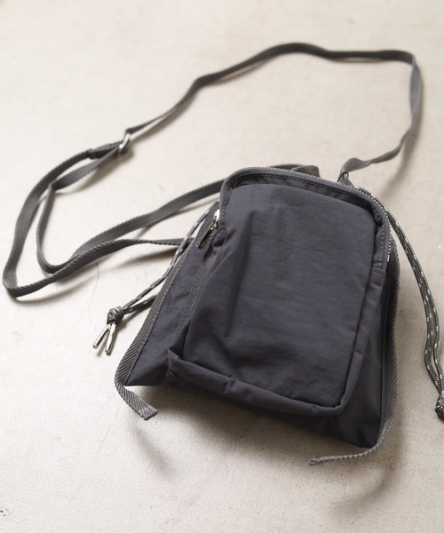 NO WAY(ノーウェイ)の「/implress(インプレス)/vsqueeze shoulder bag(ショルダーバッグ・レディース・ネイビー/ベージュ/レッド/グレー/マスタード/カーキ/ブラック・FREE)」の3枚目の写真