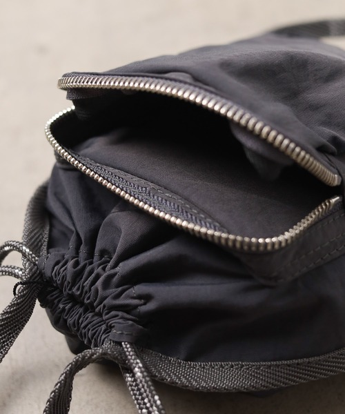 NO WAY(ノーウェイ)の「/implress(インプレス)/vsqueeze shoulder bag(ショルダーバッグ・レディース・ネイビー/ベージュ/レッド/グレー/マスタード/カーキ/ブラック・FREE)」の8枚目の写真
