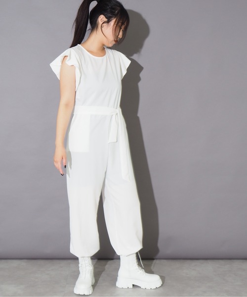 Bloom Closet(ブルームクローゼット)の「フラッタースリーブベルテッドオールインワン(つなぎ/オールインワン・レディース・ホワイト/ピンク/ブルー・MEDIUM/LARGE)」の4枚目の写真